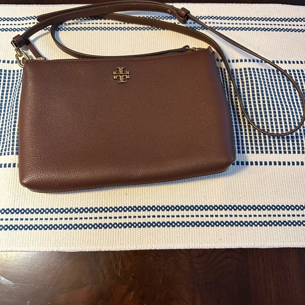 NWOT Tory Burch Mercer Chocolate Pebbled Leather Crossbody Bag